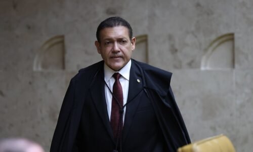 Nunes Marques é sorteado relator de processo de Flávio Bolsonaro contra Lula por 'ameaça'