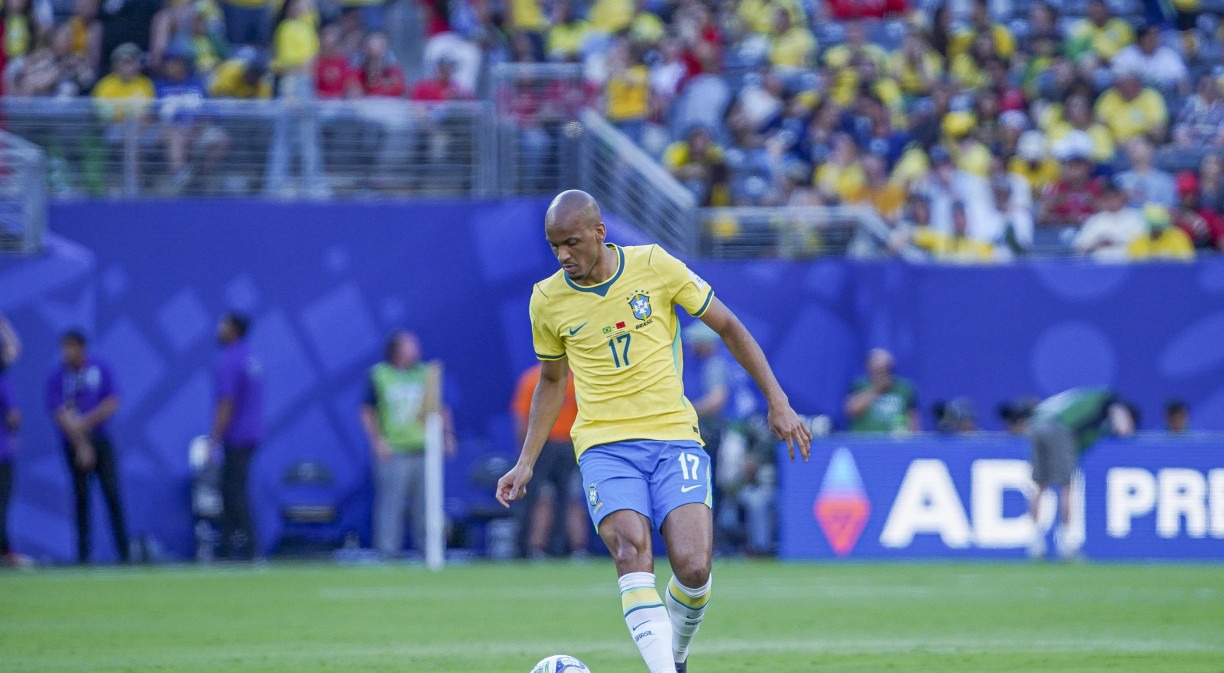 Quem é Fabinho, volante do Al-Ittihad e da Seleção Brasileira?