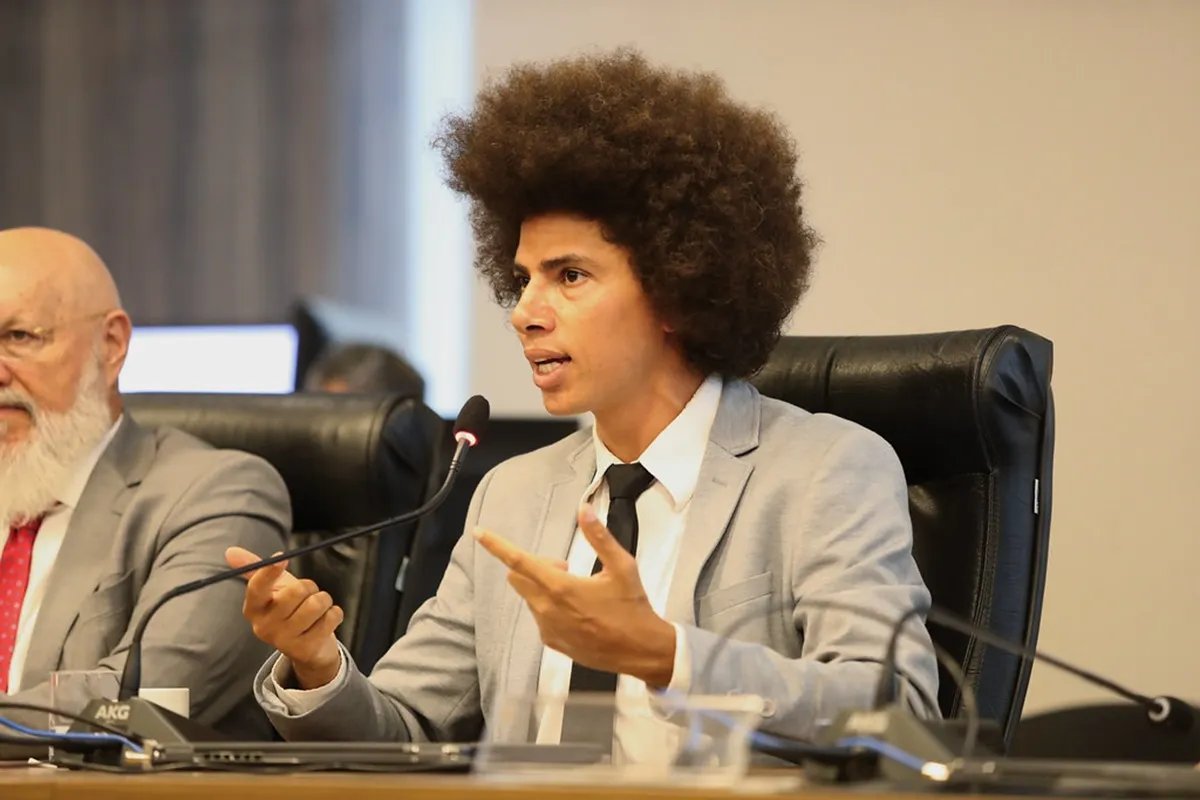 STJ rejeita recurso da Alep e mantém suspenso processo contra Renato Freitas