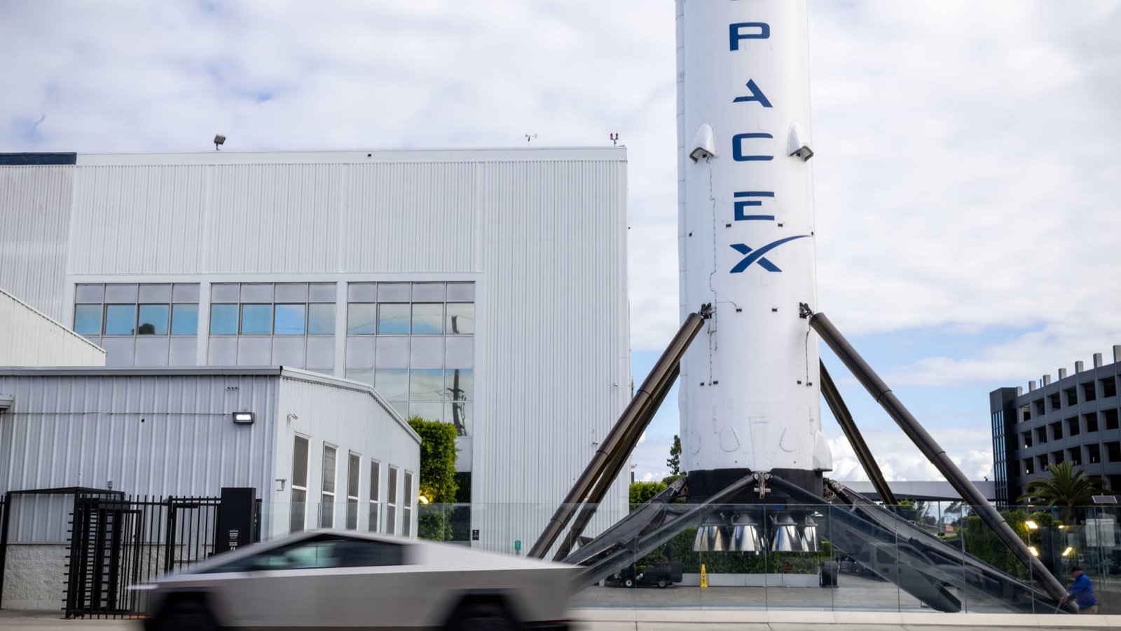 SpaceX IPO primed for double-digit pop on first day: Perpetual futures