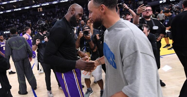 Steph Curry plans to meet with LeBron James to discuss joining Warriors