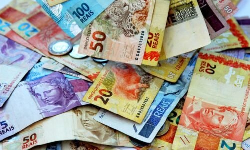 Taxas do Tesouro Direto disparam e renovam máximas do ano com temor inflacionário
