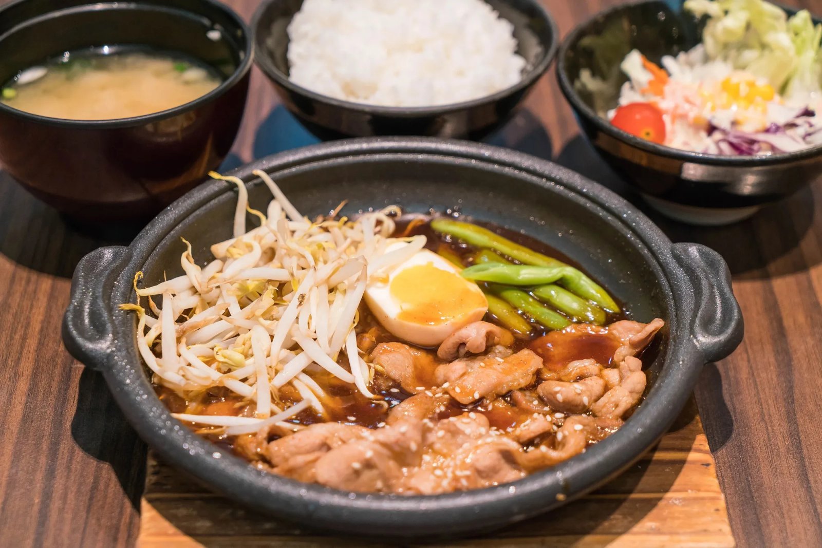 Tradicional restaurante coreano de São Paulo abre unidade na Grande Curitiba