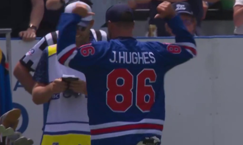 Wyndham Clark provokes Canadian crowd by putting in Team USA hockey jersey at TPC Toronto