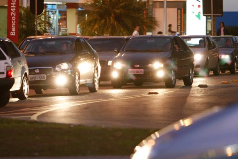 ampliação de trincheira e obras de novo viaduto exigem paciência
