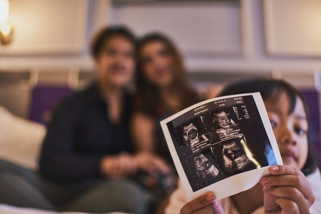 Protocolos e planos de cuidado: do pré-natal ao parto humanizado e ao pós-parto — pregnant woman prenatal visit