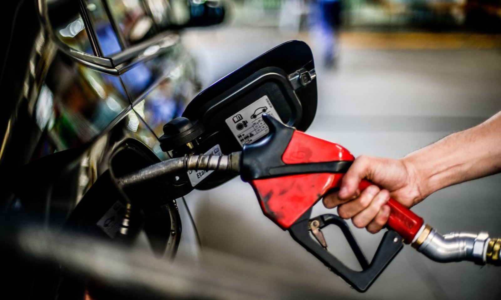 Nova plataforma amplia o acesso a informações sobre postos de combustíveis e fortalece a participação do consumidor na fiscalização do setor (Foto: Marcello Casal Jr/Agência Brasil)