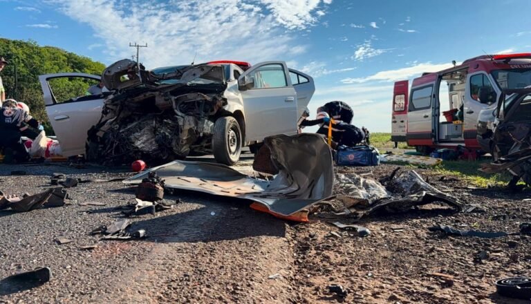 Acidente entre Tempra e Onix termina com um morto e três feridos na PR-317 em Santa Helena