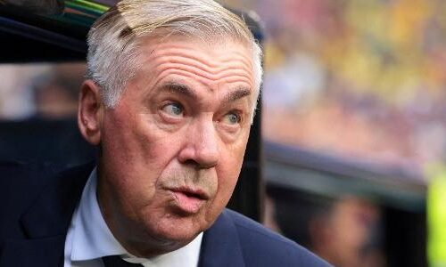 Carlo Ancelotti, técnico do Brasil, durante jogo contra a Escócia