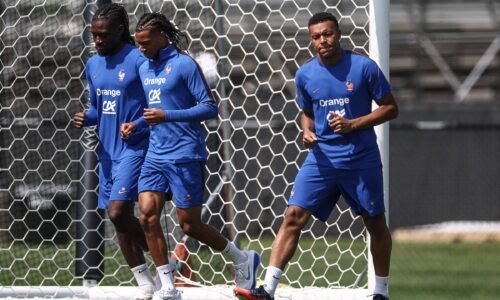 Após pancada no tornozelo, Mbappé treina normalmente - 11/07/2026 - Esporte