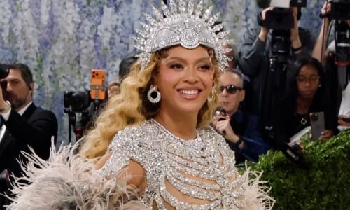 Beyoncé Releases New Song 'Morning Dew (Donk)' As 4th Of July Surprise