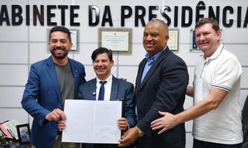 Com Tiago Almeida na Prefeitura, Serginho Ribeiro assume presidência da Câmara