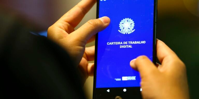 Desemprego no 2º trimestre é 5,4%, o menor já registrado no período