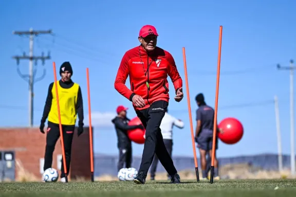 El campeón vuelve a escena en Oruro y puede ser líder si le gana a Real
