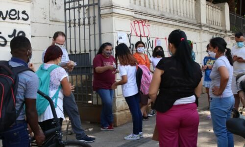 Entenda o papel das escolas no combate à violência contra meninas