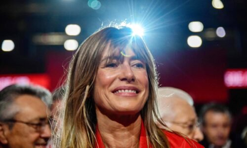 Espanha: Mulher do primeiro-ministro irá a júri - 16/07/2026 - Mundo