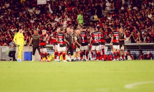 Filipe Luís acerta chegada de volante do Flamengo ao Monaco, diz jornal