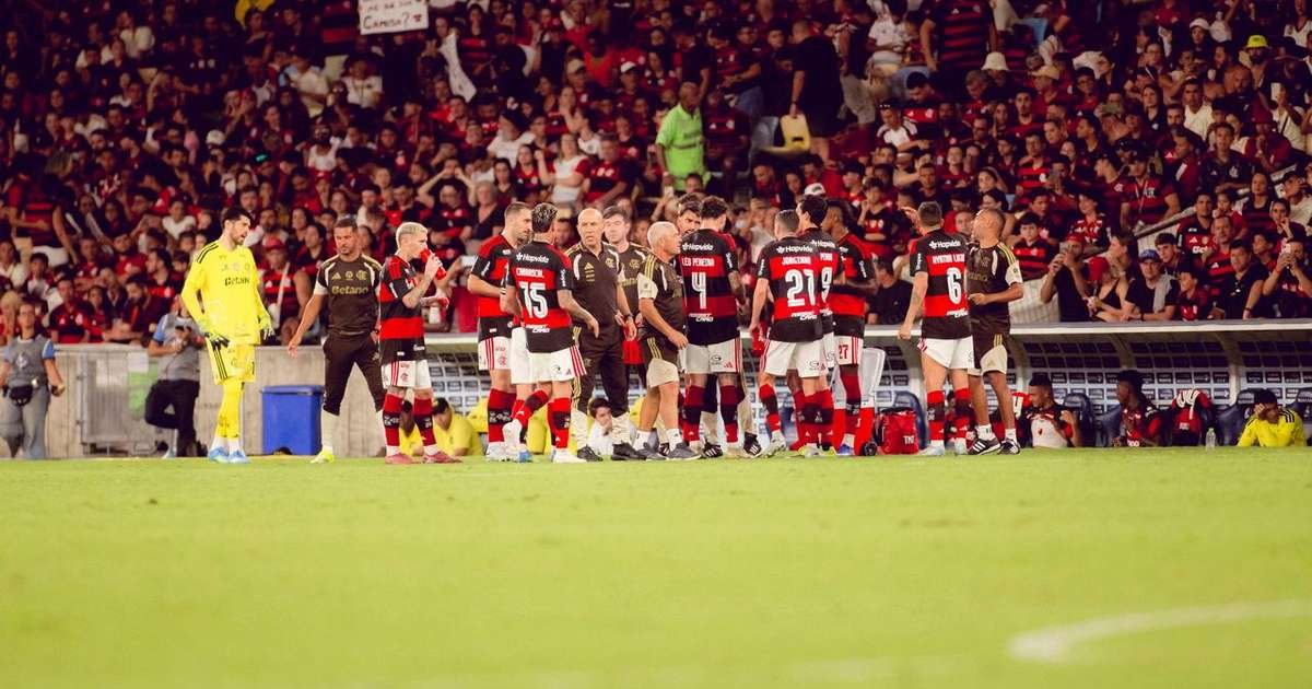 Filipe Luís acerta chegada de volante do Flamengo ao Monaco, diz jornal