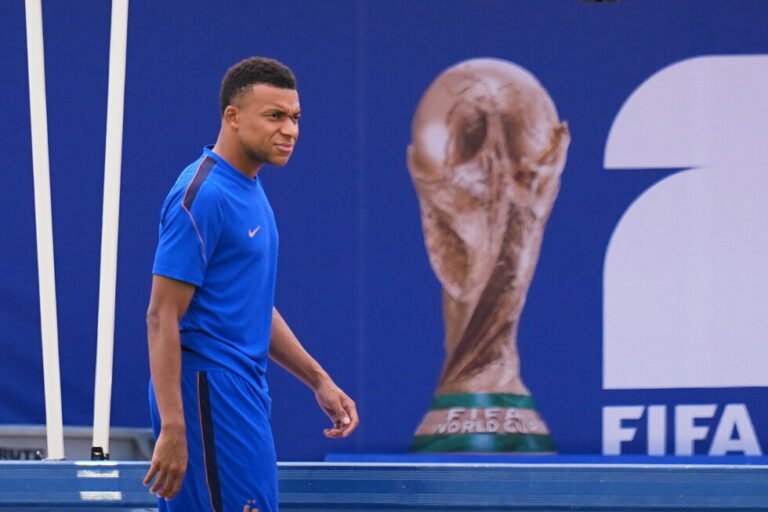 France and Spain haven't trailed at World Cup, only one will make the final