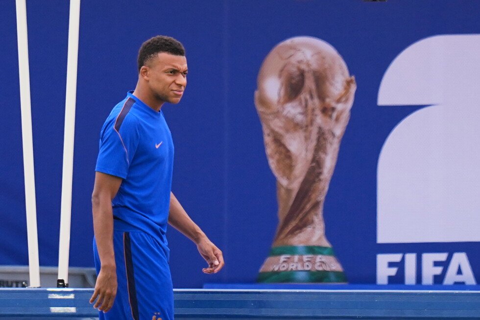 France and Spain haven't trailed at World Cup, only one will make the final