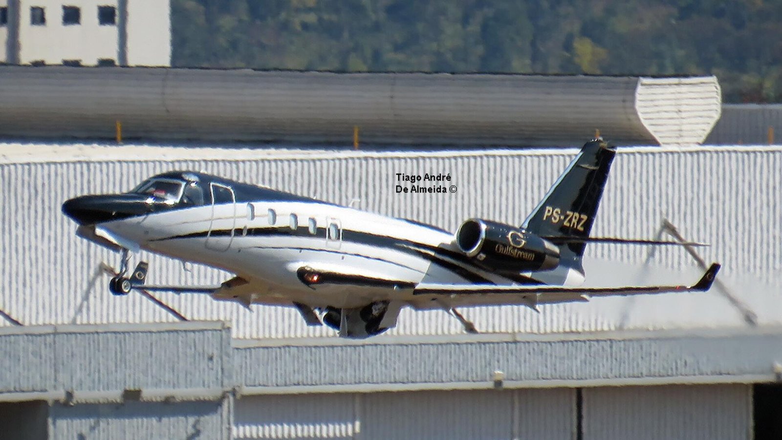 Avião de empresário de MS é apreendido na Bolívia após escândalo com US$ 25 milhões em ouro ilegal