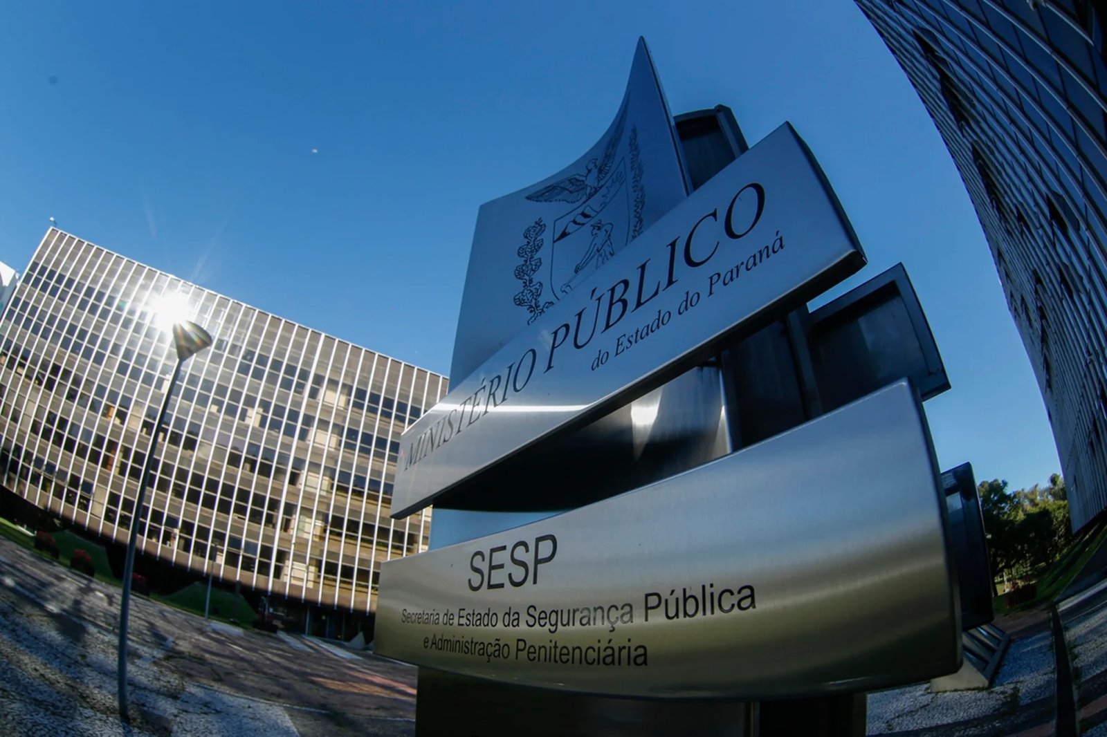 Justiça suspende empresa acusada de poluir ribeirão em Maringá