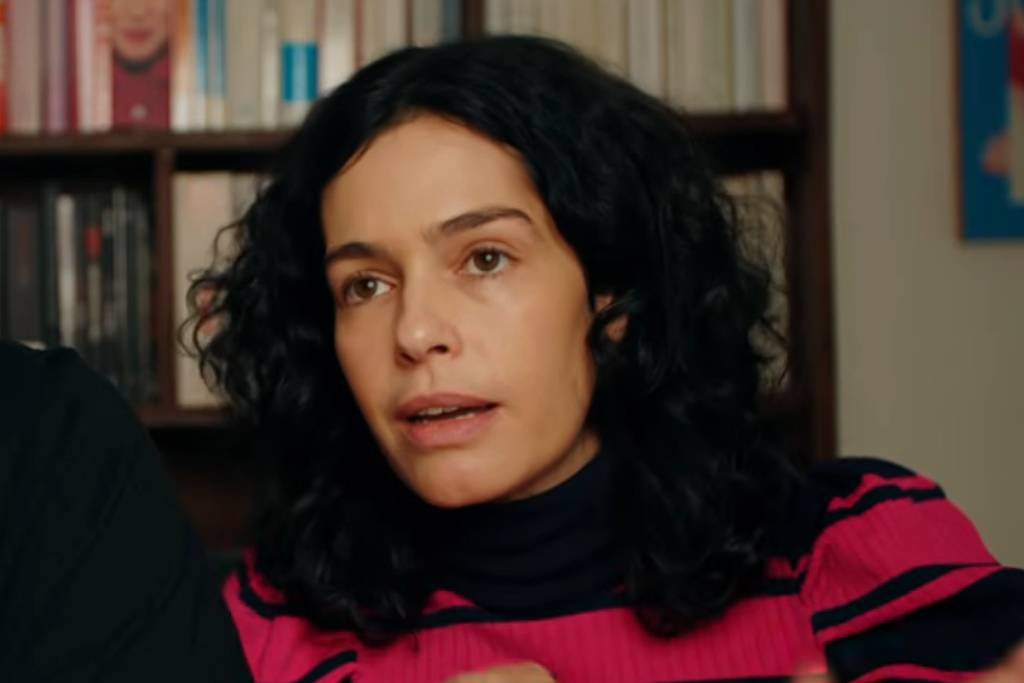 Maria Flor conta ter largado ex que não escovava os dentes - 27/07/2026 - Celebridades
