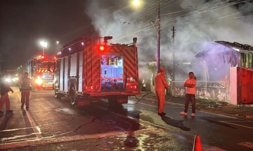 Menino de 5 anos morre carbonizado em incêndio em residência em Ponta Grossa
