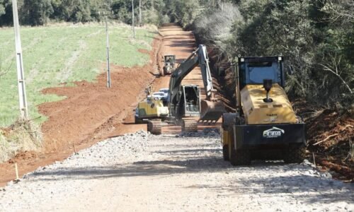 Obras levam mais de 220 quilômetros de asfalto ao interior de Cascavel