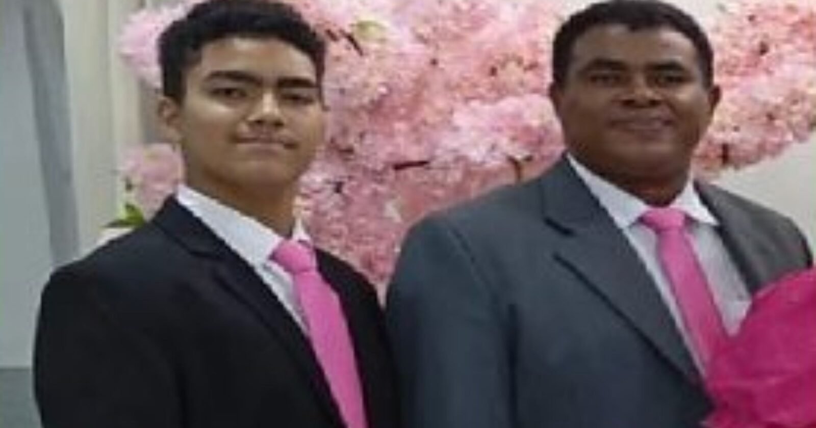 Pai e filho morrem em acidente após serem atingidos por dois caminhões