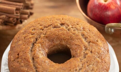 Quer um lanche saudável? Veja 8 receitas de bolo fáceis de fazer