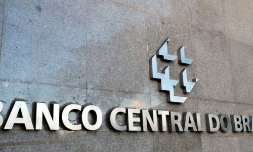 Receita Federal e Banco Central são autorizados a realizar concursos