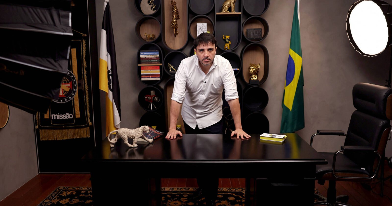 Renan aciona PF após artista dizer que o quer 'morto' - 24/07/2026 - Painel