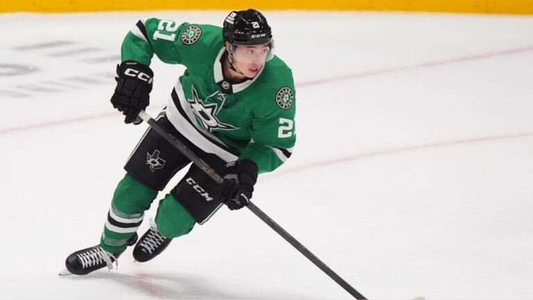 Report: Hearing dates for player-elected salary arbitration scheduled