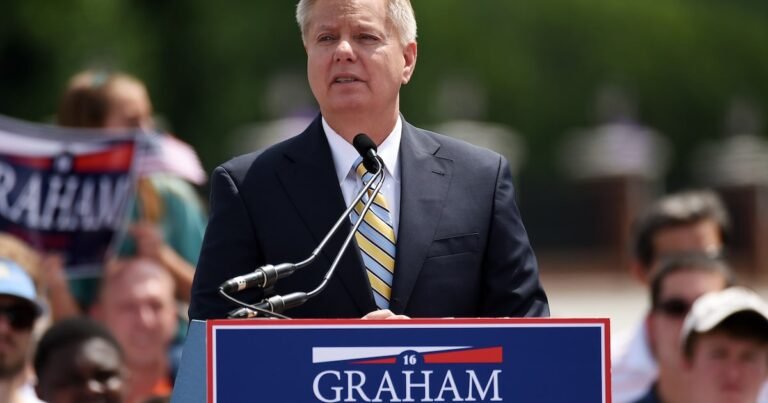 Senador republicano Lindsey Graham, aliado de Trump, morre aos 71 anos