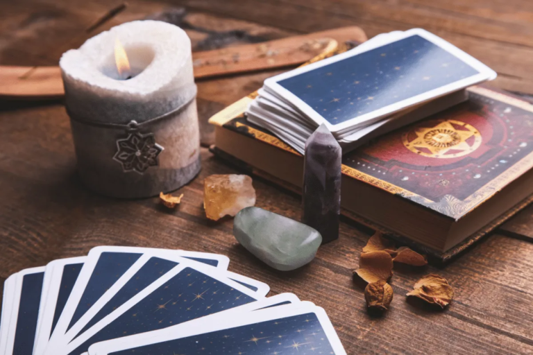 Tarot semanal: previsão para os signos de 06 a 12 de julho de 2026