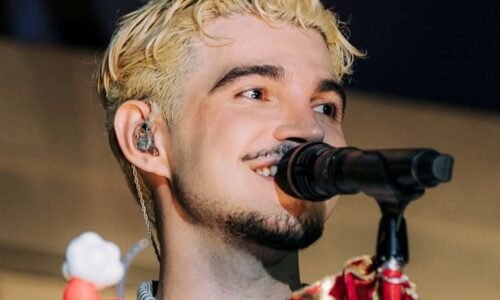 descubra as 10 músicas mais ouvidas do cantor
