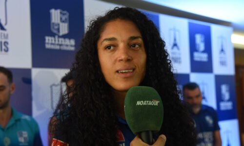 Celeste Plak, jogadora do Minas (foto: Gladyston Rodrigues/EM D.A Press)