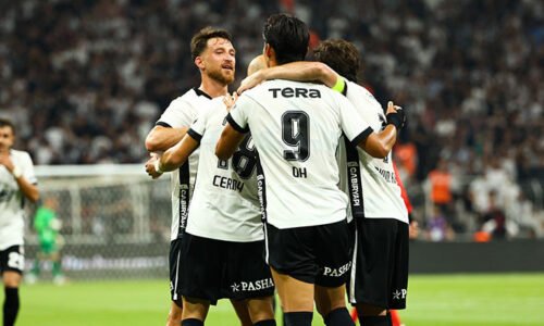Beşiktaş (2) 1-0 (0) Hradec Kralove (UEFA Avrupa Ligi 3. ön eleme turu)