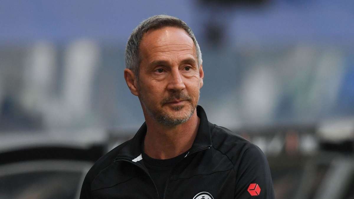 Eintracht-Trainer Hütter lässt mit Transfer-Ansage aufhorchen