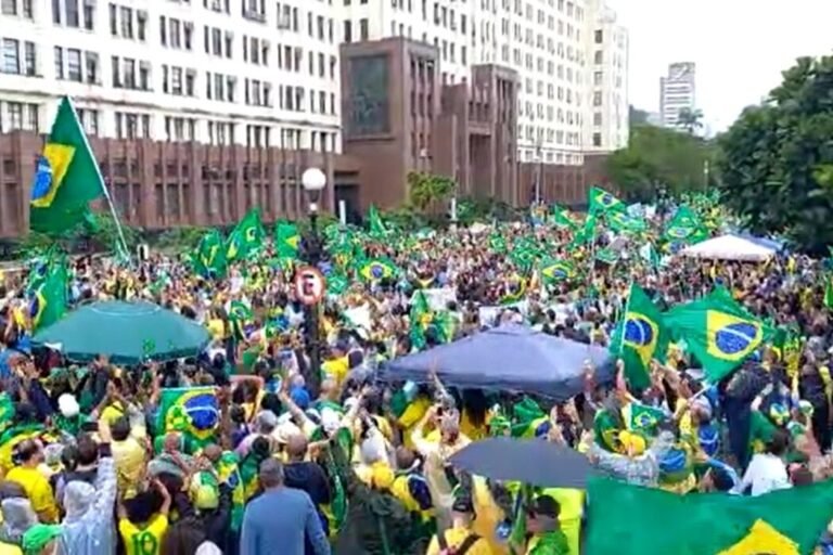 Empresas são condenadas por coagir voto em Bolsonaro em 2022