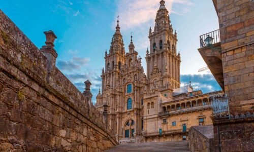 Espanha barato demais! Passagens para Málaga, Compostela, Canárias, Madri e mais destinos por apenas R$ 2.975