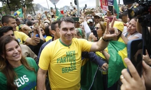 Estreia esvaziada sem Michelle e Nikolas provoca críticas no PL e abre discussão sobre formato dos atos de Flávio