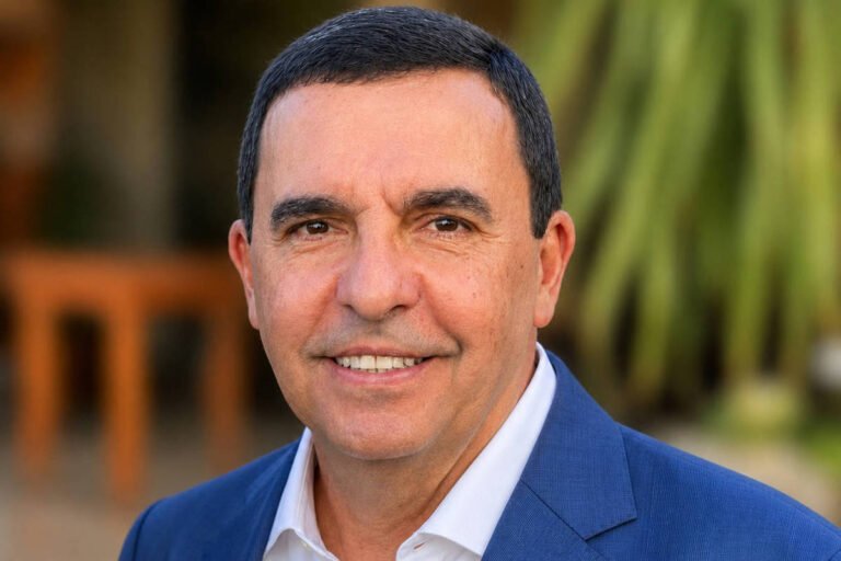 Ex-chefe da FAB cita risco iminente de golpe sob Bolsonaro - 17/08/2026 - Política