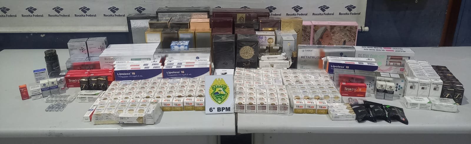 Fiscalização em ônibus na rodoviária de Cascavel termina com apreensão de centenas de medicamentos