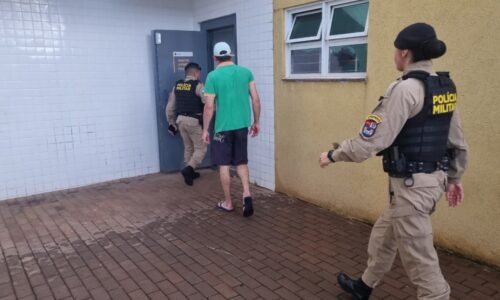 Homem é preso após denúncia de violência doméstica