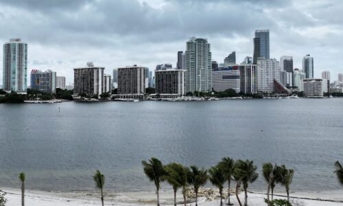 'It's never happened.' Miami-Dade schools lost 12,000 students last year