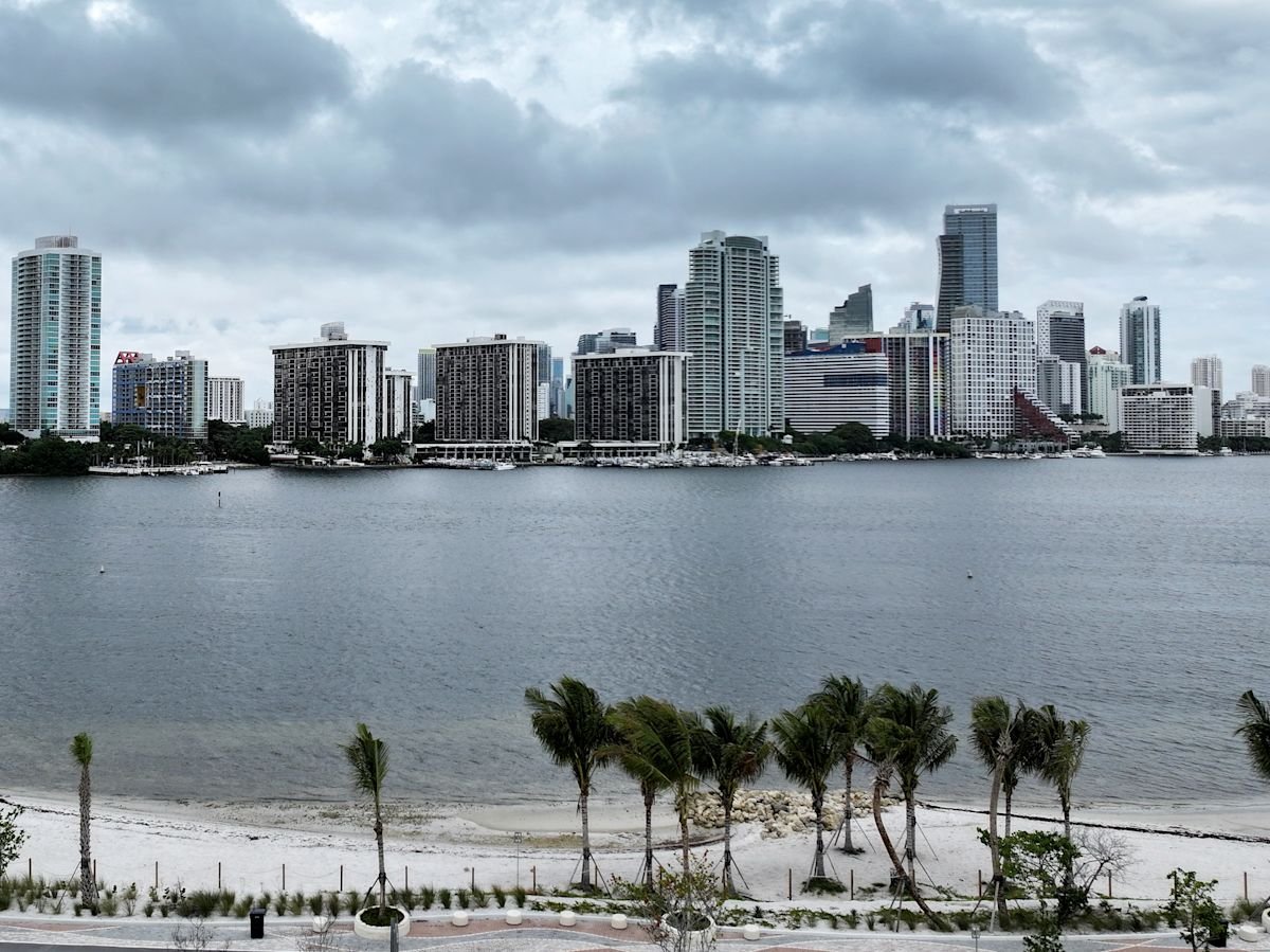 'It's never happened.' Miami-Dade schools lost 12,000 students last year