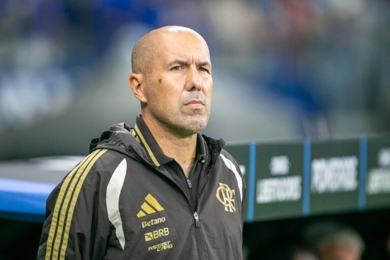 Jardim cita empate do Flamengo como positivo e explica escalação