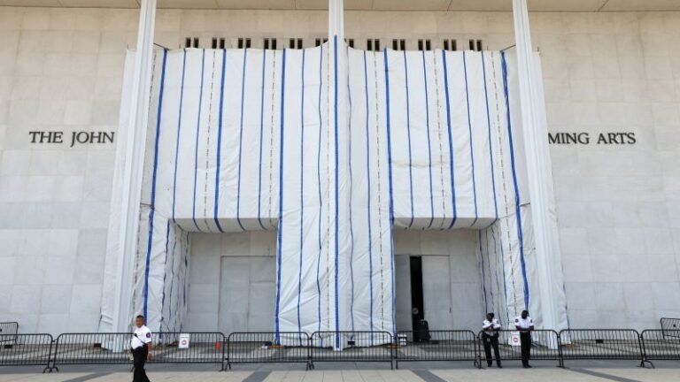 Kennedy Center says it will add Trump’s name back to building in early September